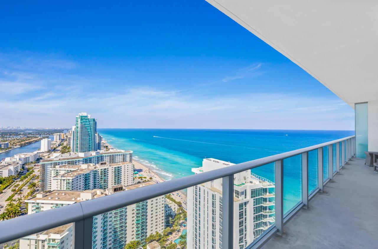 The Ultimate Resort - Beachfront 2 Bedroom Apartment With Direct Ocean View, Rooftop Pool, Hot Tub And Gym 할리우드 외부 사진