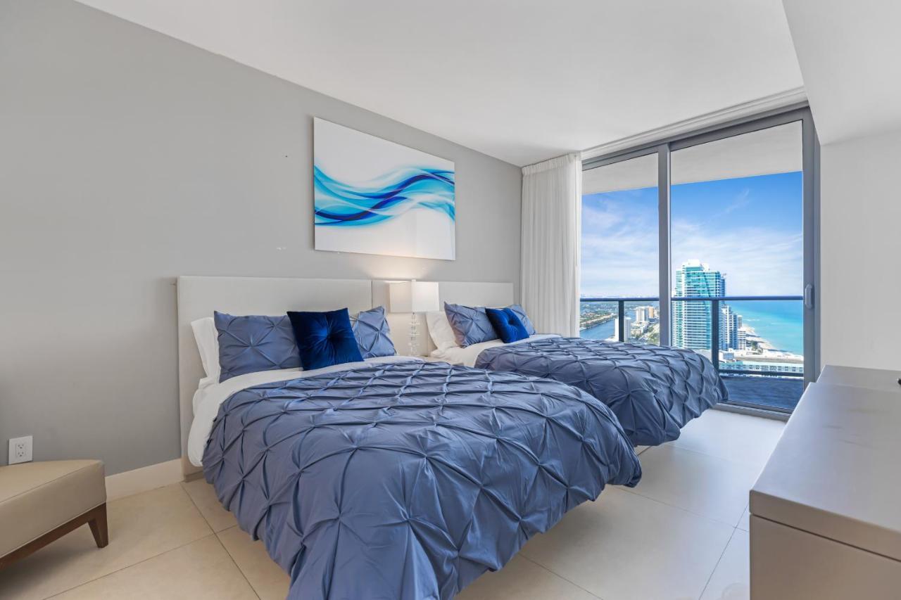 The Ultimate Resort - Beachfront 2 Bedroom Apartment With Direct Ocean View, Rooftop Pool, Hot Tub And Gym 할리우드 외부 사진